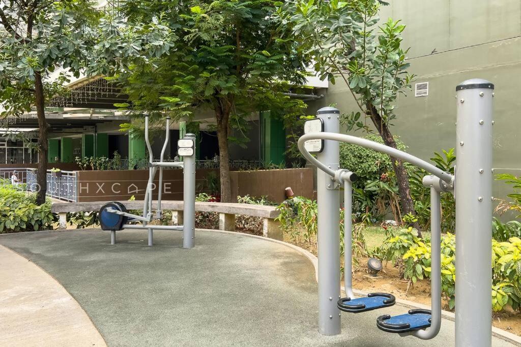 Furnished 1-bedroom In Avida Towers Riala, It Park With Fast Wifi, Netflix, Pool And Apartment *