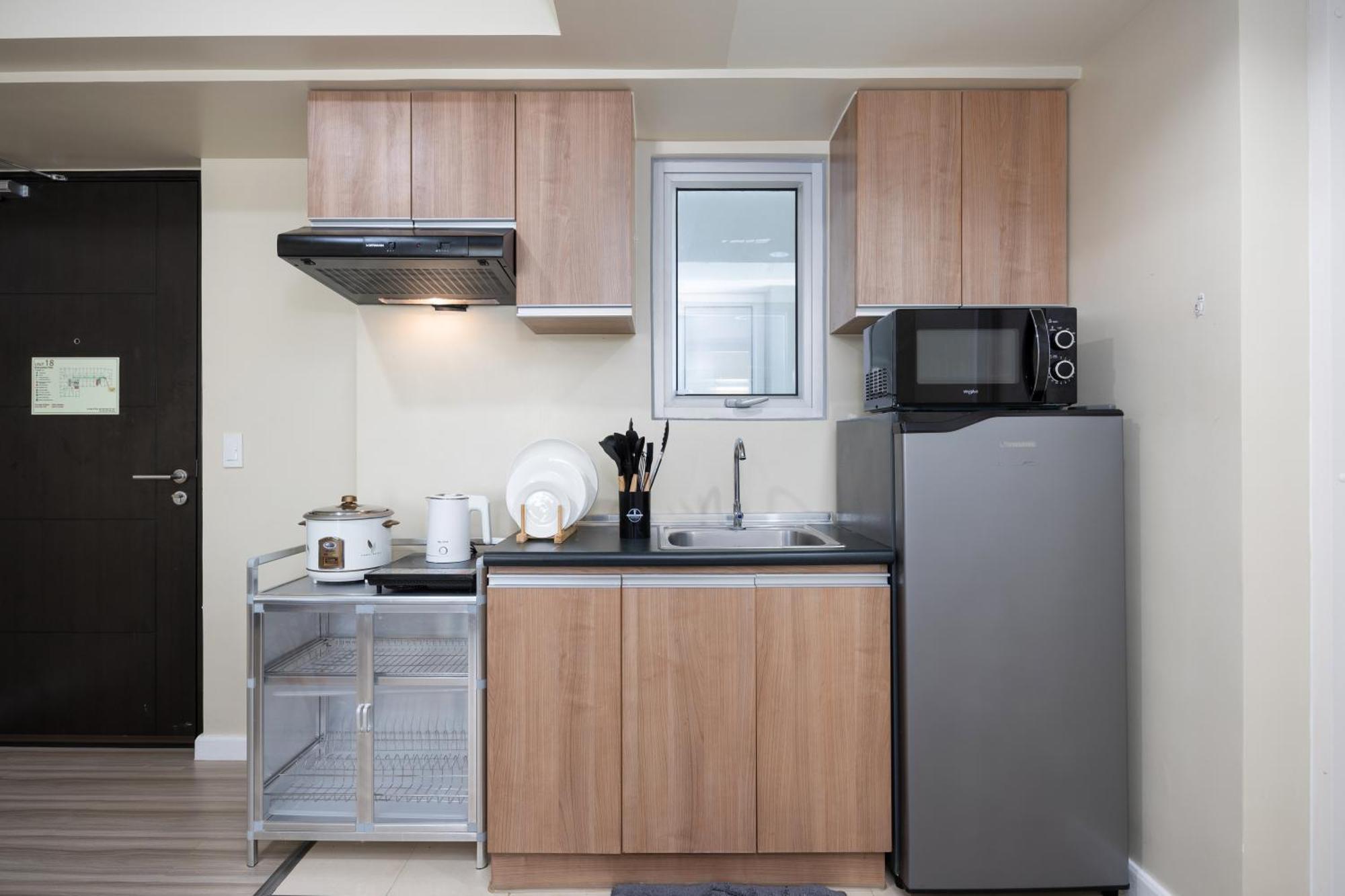 Furnished 1-bedroom In Avida Towers Riala, It Park With Fast Wifi, Netflix, Pool And Apartment Cebu
